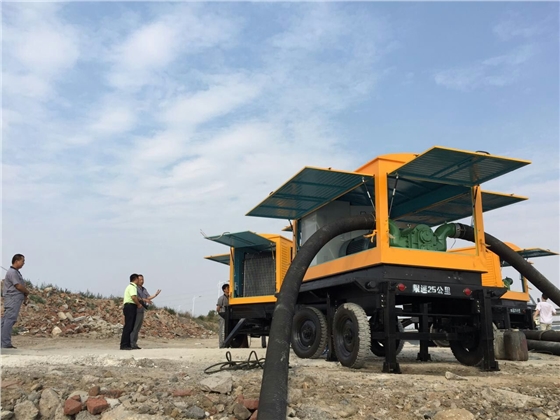 羅德移動泵車進行試車 羅德移動泵車進行試車