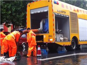 自行走移動泵車 自行走移動泵車